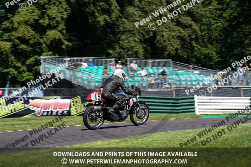 Vintage motorcycle club;eventdigitalimages;mallory park;mallory park trackday photographs;no limits trackdays;peter wileman photography;trackday digital images;trackday photos;vmcc festival 1000 bikes photographs